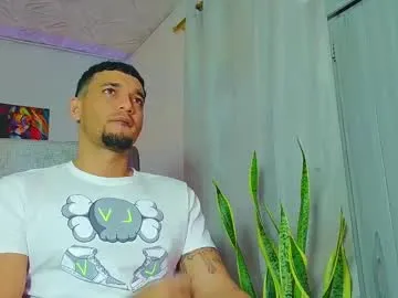 heyskylar – webcam model profile photo Image 6