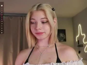 fannygarland – webcam model profile photo Image 2