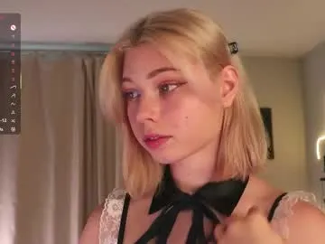 fannygarland – webcam model profile photo Image 4