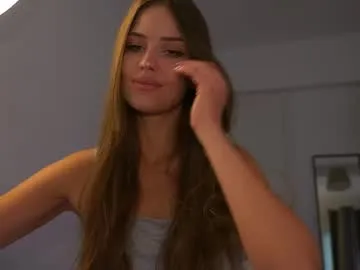 misskiarra – webcam model profile photo Image 11