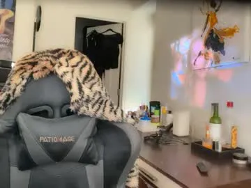 gulpess – webcam model profile photo Image 5