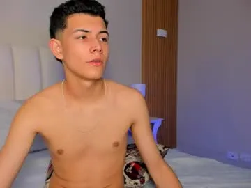 playussoftly – webcam model profile photo Image 11