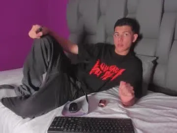 playussoftly – webcam model profile photo Image 8