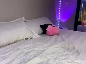 loving_ladies – webcam model profile photo Image 16