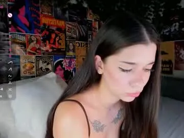 classy_medeeea – webcam model profile photo Image 7