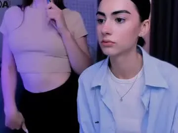 diannedinn1 – webcam model profile photo Image 9