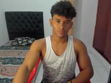 andy_and_emma – webcam model profile photo Image 11