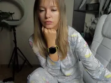 kira_sexxx – webcam model profile photo Image 16