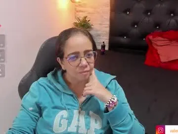 emeraldcotton – webcam model profile photo Image 6