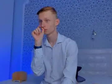 little_poetry – webcam model profile photo Image 12