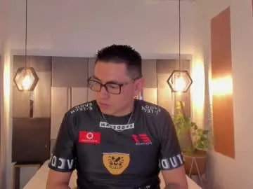 sexy_hot_friends_ – webcam model profile photo Image 11