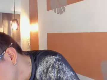 sexy_hot_friends_ – webcam model profile photo Image 17