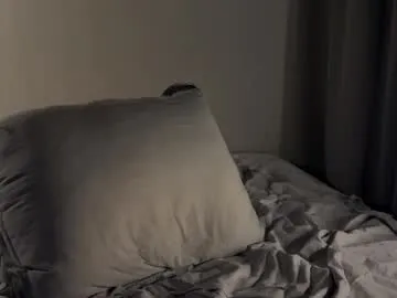 straight__friends – webcam model profile photo Image 17