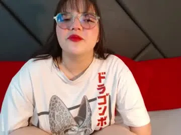 sweetyoops – webcam model profile photo Image 6