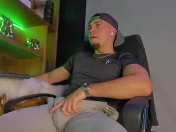 kitty__diamond_ – webcam model profile photo Image 5