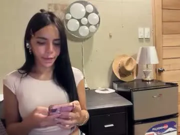 anabel054 – webcam model profile photo Image 18