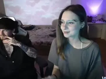 nika_lodge_official – webcam model profile photo Image 5