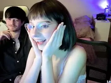 nika_lodge_official – webcam model profile photo Image 6