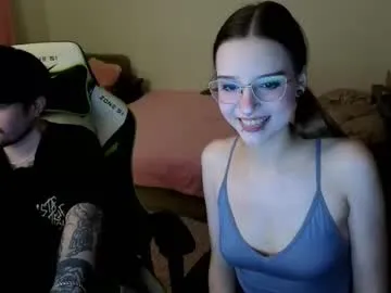 nika_lodge_official – webcam model profile photo Image 9