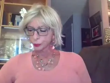 adele_armas – webcam model profile photo Image 14