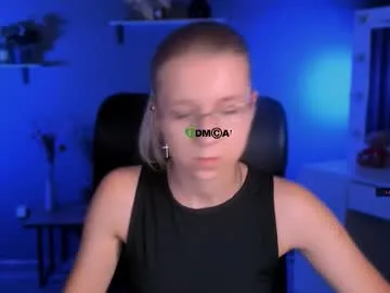 kittypurr79 – webcam model profile photo Image 2