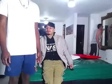 emonyashka – webcam model profile photo Image 6