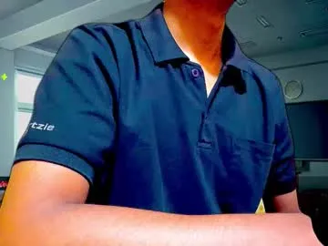 blue_bow – webcam model profile photo Image 14