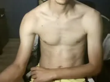 sweetyoops – webcam model profile photo Image 10