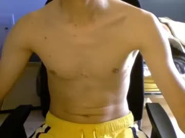 sweetyoops – webcam model profile photo Image 9