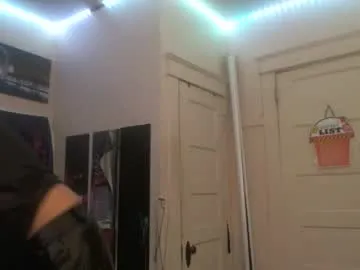 pinkypuppa – webcam model profile photo Image 18