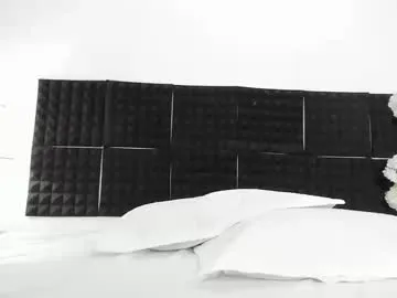 straight__friends – webcam model profile photo Image 18