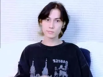 sweetyoops – webcam model profile photo Image 11