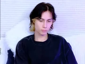 sweetyoops – webcam model profile photo Image 13