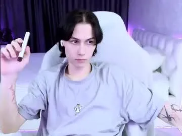 sweetyoops – webcam model profile photo Image 4