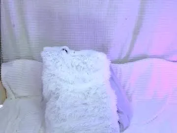 sweetyoops – webcam model profile photo Image 8