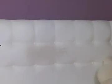 tarantino_girl – webcam model profile photo Image 4