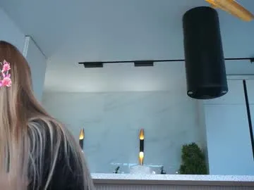 pinkadele – webcam model profile photo Image 14