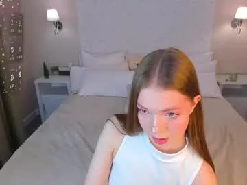 sweetyoops – webcam model profile photo Image 15