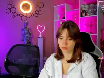 welcome2pleasureland – webcam model profile photo Image 13