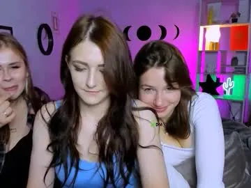 welcome2pleasureland – webcam model profile photo Image 14