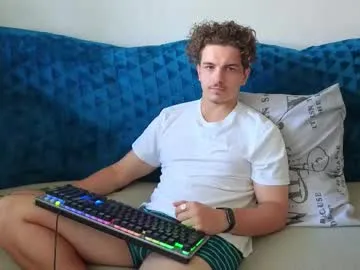 luis7777hui – webcam model profile photo Image 12