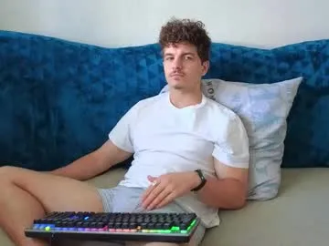 luis7777hui – webcam model profile photo Image 15