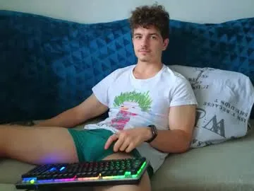 luis7777hui – webcam model profile photo Image 17