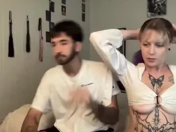 sexy_hot_friends_ – webcam model profile photo Image 11