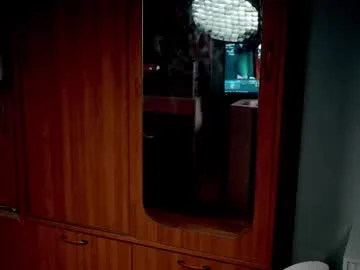 pinkypuppa – webcam model profile photo Image 9