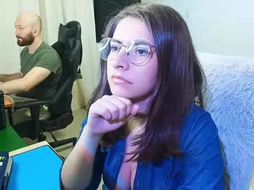 holly_and_honey_69 – webcam model profile photo