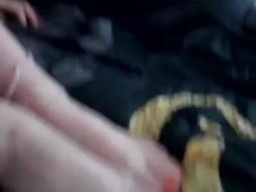 aaronyperla – webcam model profile photo Image 11