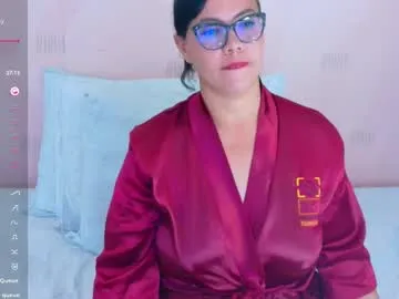 pinkypuppa – webcam model profile photo Image 8