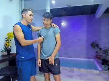 nik_sharp – webcam model profile photo Image 12