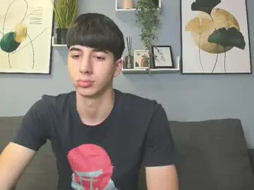 pinkypuppa – webcam model profile photo Image 5